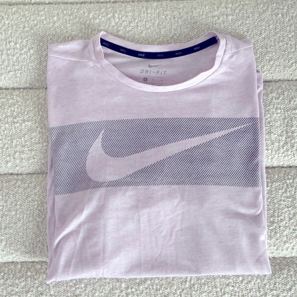 Nike Dri-fit/Size Medium - Picture 1 of 1